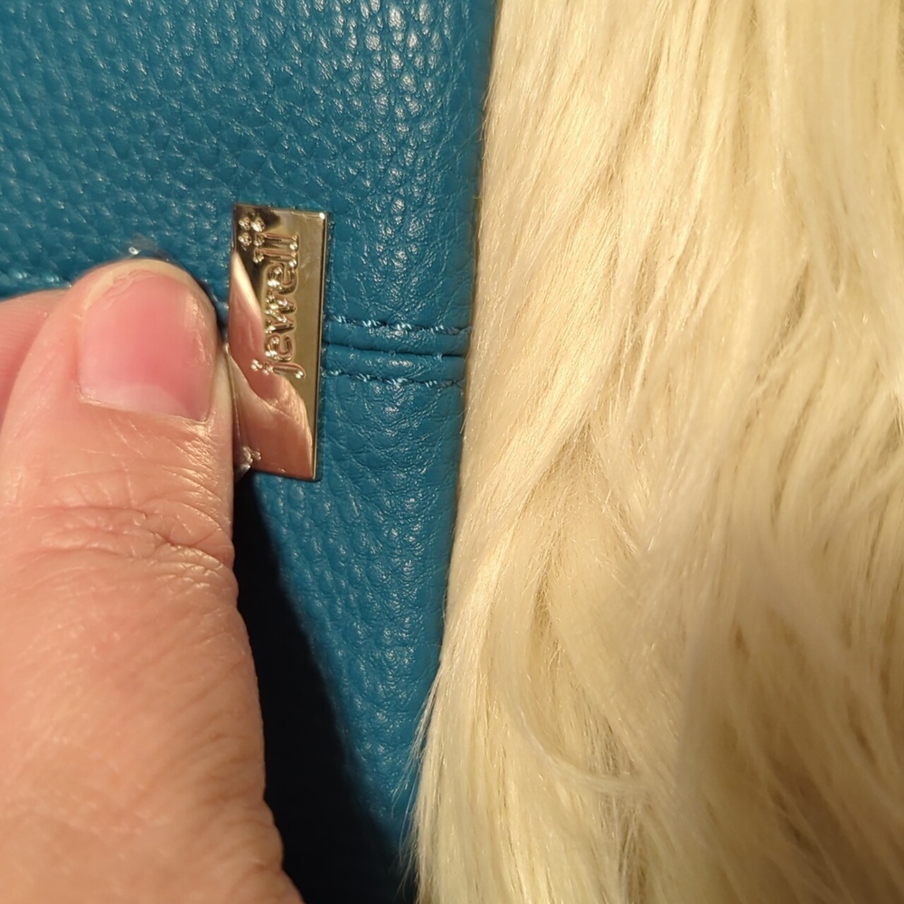 Brand New thirty-one blue Jewell wristlet - Picture 3 of 6